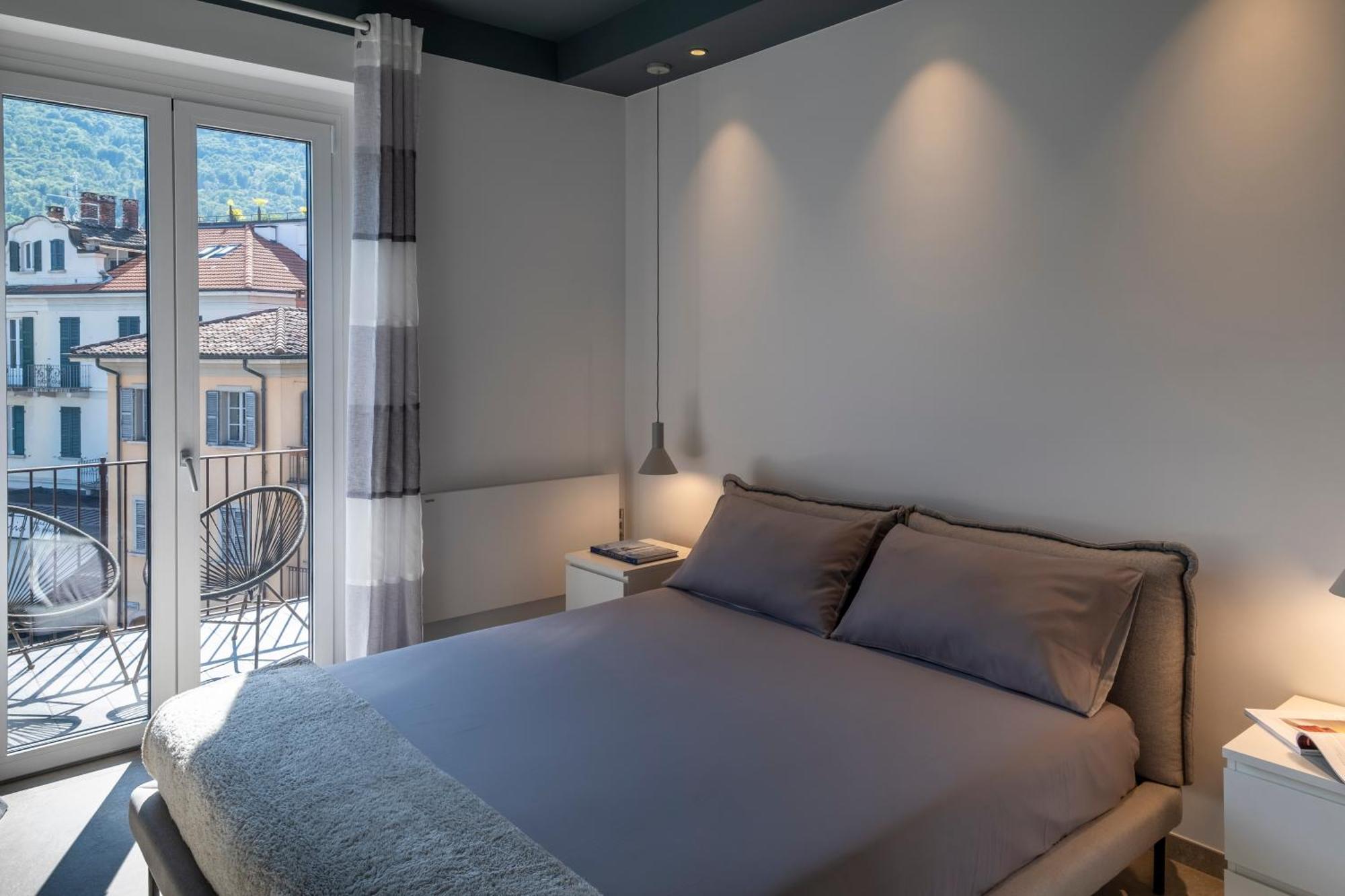 In Piazza Sul Lago Baveno Bagian luar foto